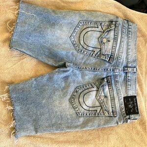 Got these nice light cargo true religion pants size 36